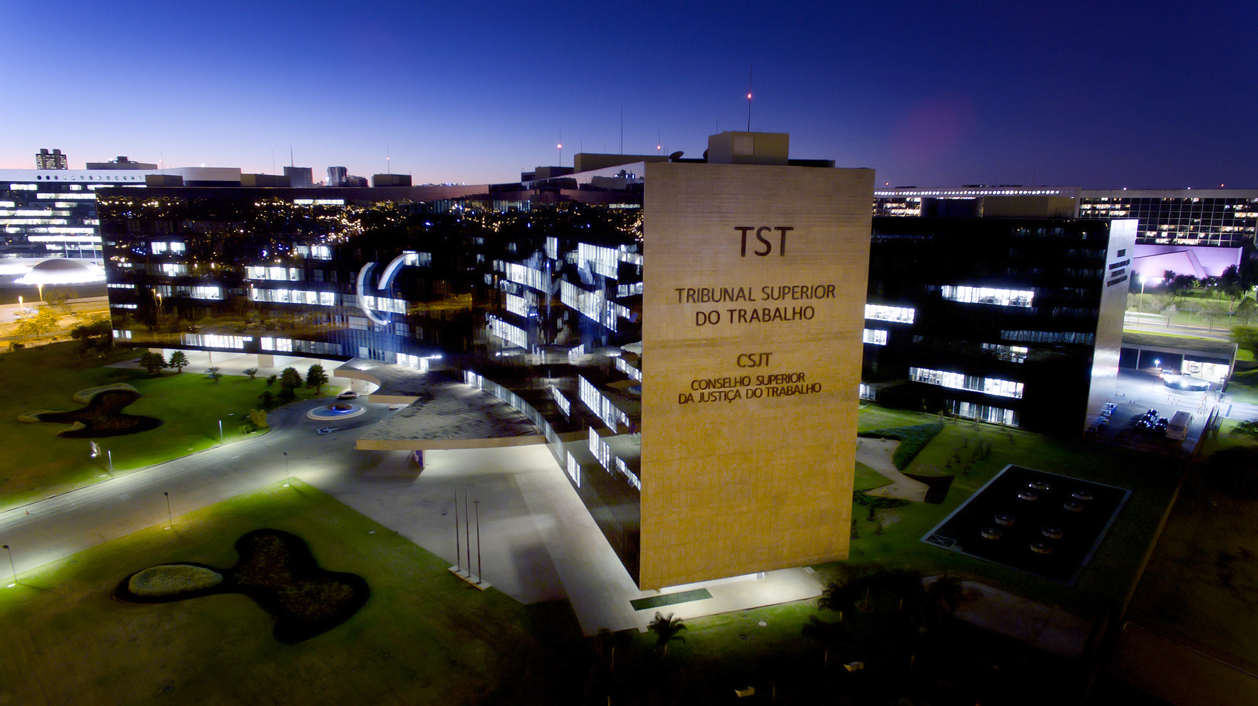 Primeiro ato do ministro Emmanoel Pereira na presidência do CSJT libera recursos financeiros aos TRTs