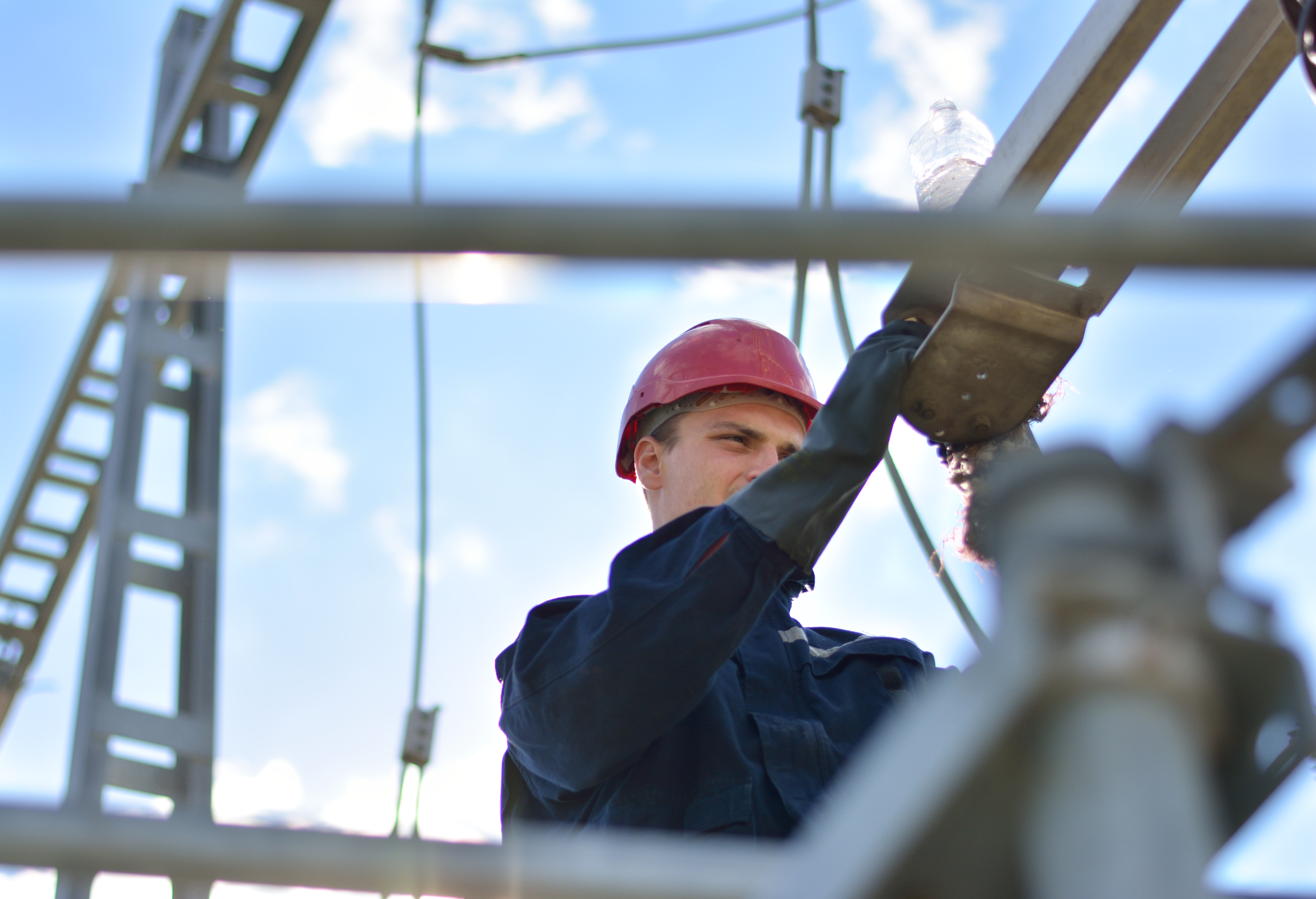 Mantida indenização à família de trabalhador morto após queda de tijolos a 18 metros de altura