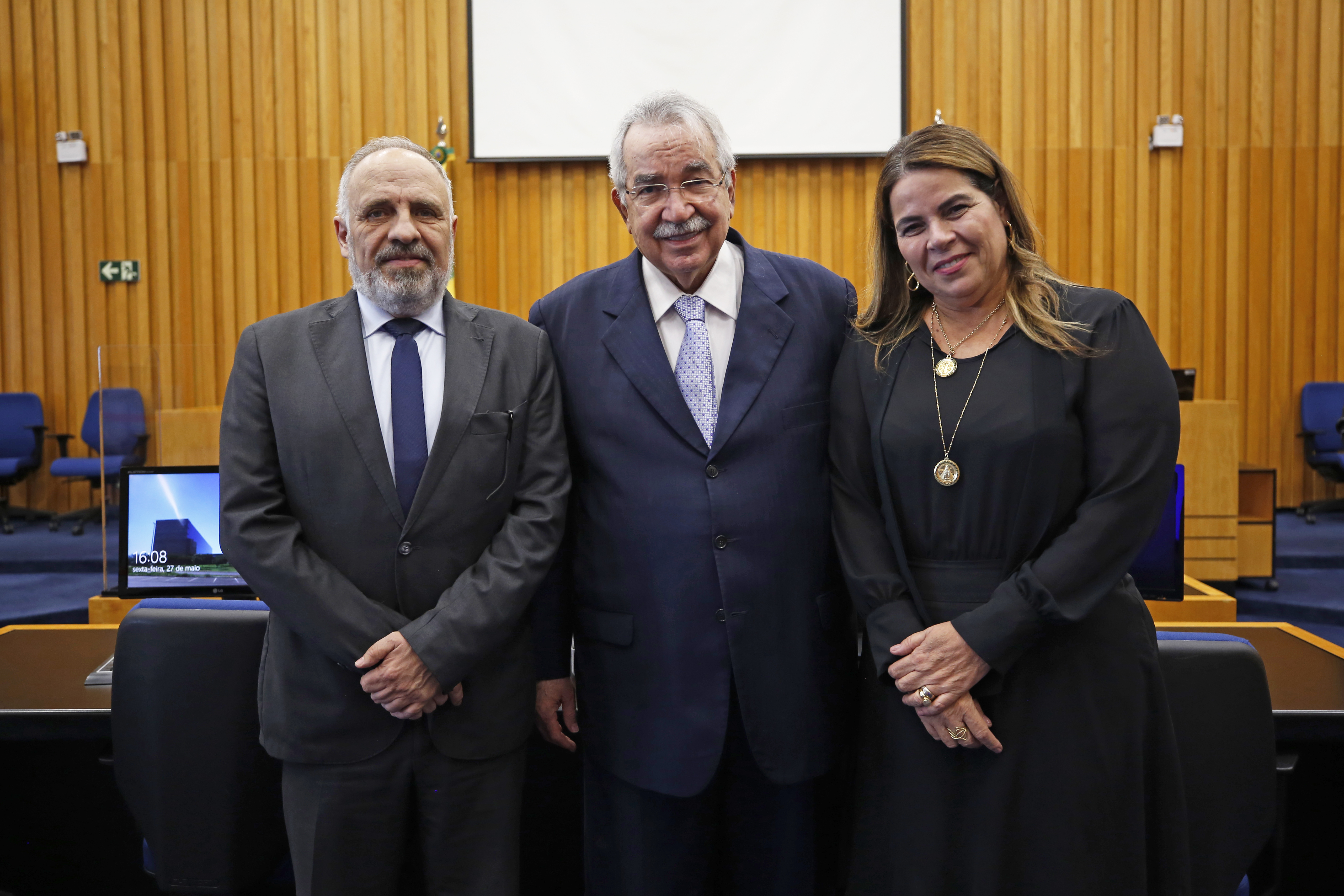Presidentes do TRT-5 (BA) e TRT-12 (SC) tomam posse como representantes das regiões Nordeste e Sul