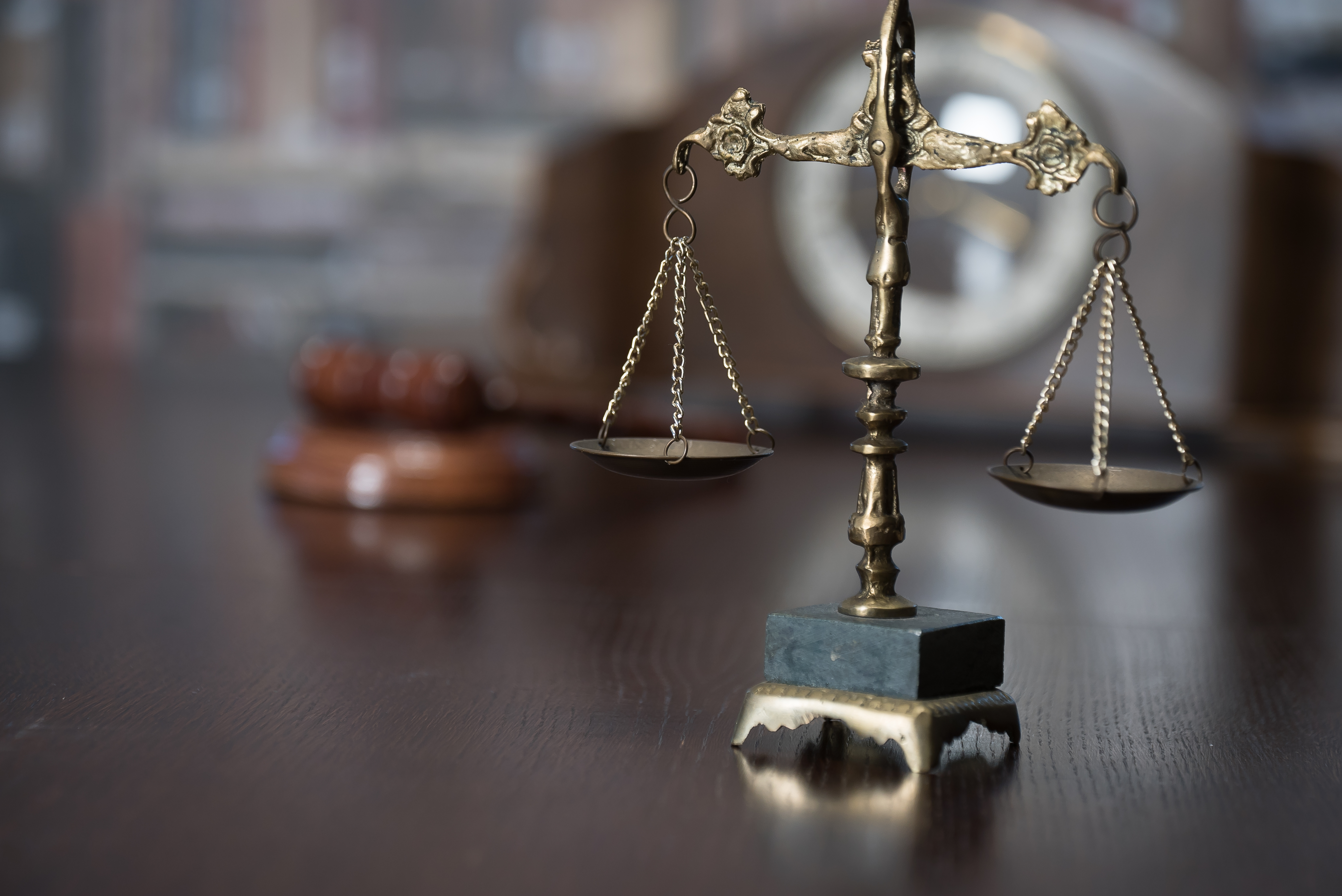 Ato administrativo contra servidor celetista deve ser julgado pela justiça comum