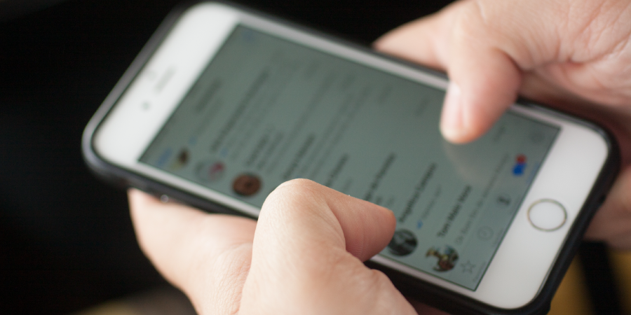 Trabalhador obtém indenização após divulgação de vídeo em grupo de WhatsApp da empresa