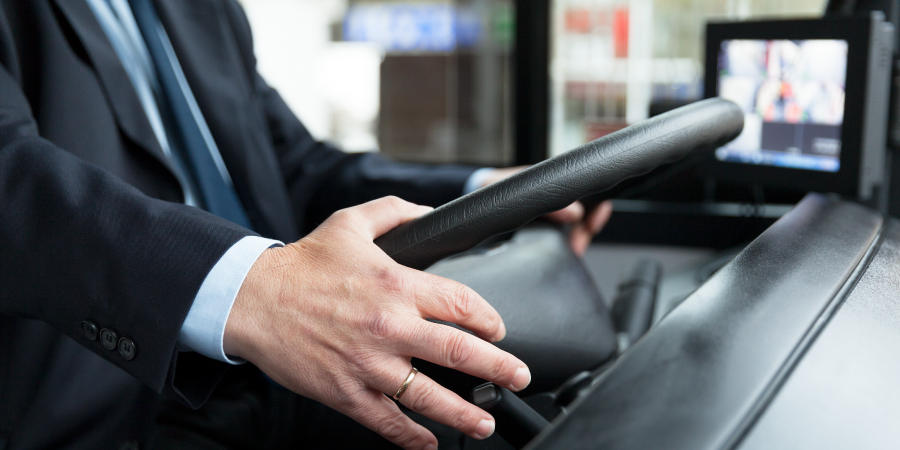 Motorista obtém indenização por sofrer ofensas racistas