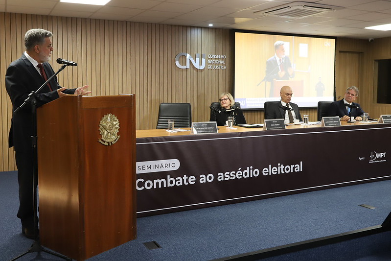 Ministro Lelio participou da abertura do evento junto da presidente do STF e do CNJ, ministra Rosa Weber; do presidente do TSE, ministro Alexandre de Moraes; e do procurador-geral do Trabalho, José de Lima Ramos. (Foto: Rômulo Serpa/Ag. CNJ))