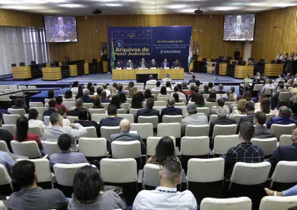 Ministros do TST participaram da abertura do evento. (Foto: Fellipe Sampaio - Secom/TST)