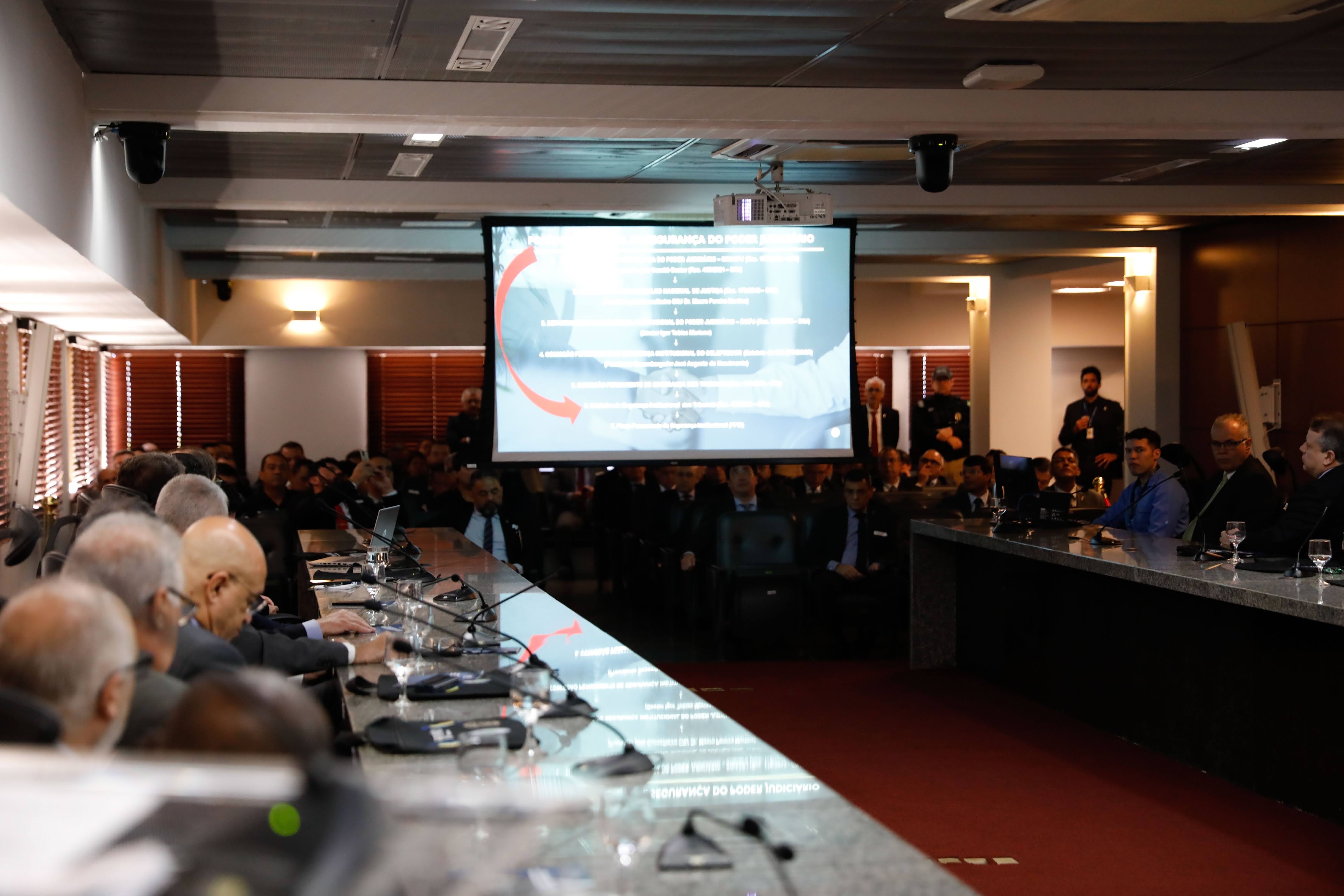Encontro foi realizado no pleno do TRT-6 (PE). (Foto: TRT-6)