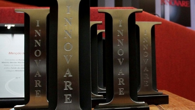 Troféus do Prêmio Innovare