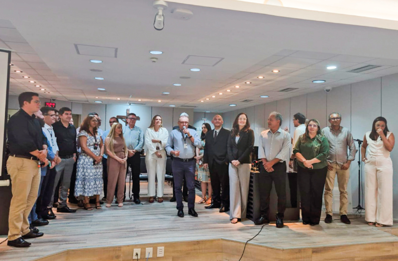 Fotografia com as pessoas que participaram da semana de gestão no TRT-21 (RN).