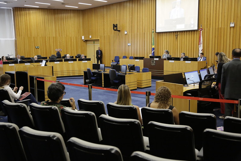 Imagem do plenário do TST com sessão do CSJT.