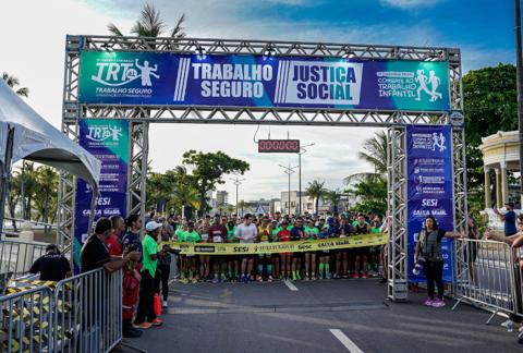 Prevenção de acidentes, combate ao trabalho infantil e escravo marcam a 9ª Corrida TRT/AL.