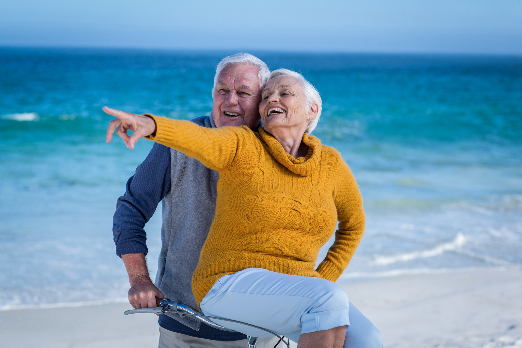 Pessoas idosas para exemplificar a inclusão de pessoas idosas e acesso humanizado no TRT-24 (MS)