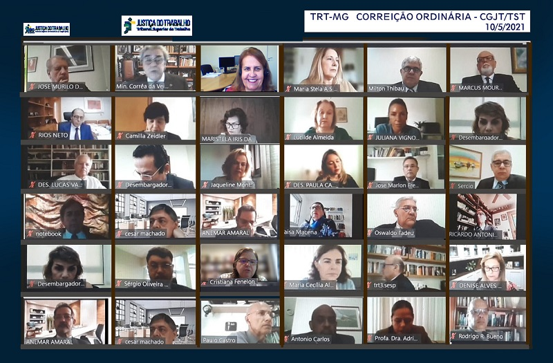 Mosaico da tela dos participantes da reunião