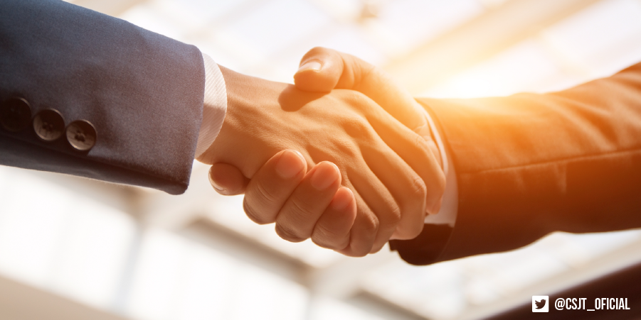 Imagem que mostra aperto de mãos para enfatizar acordo