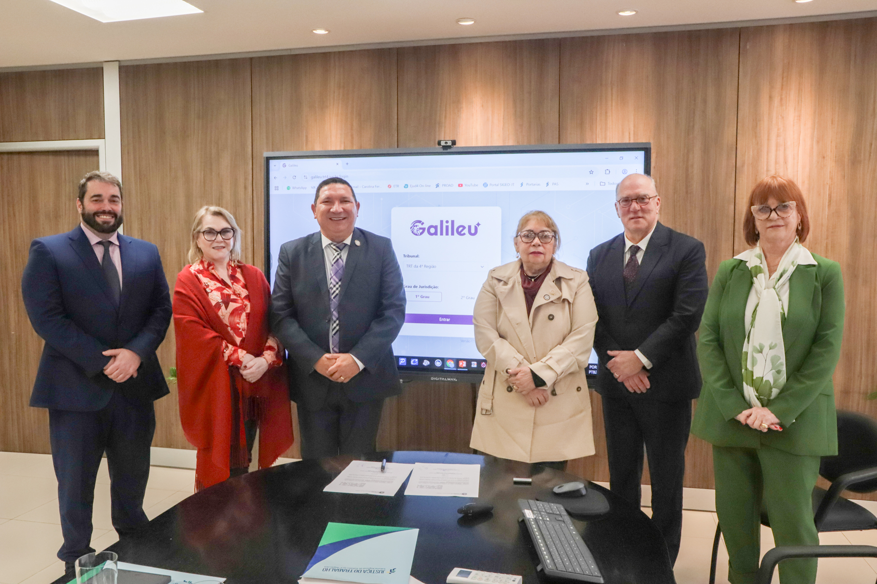 Desembargadores(as) Alexandre, Laís, Luis, Sulamir, Ricardo e Madalena.