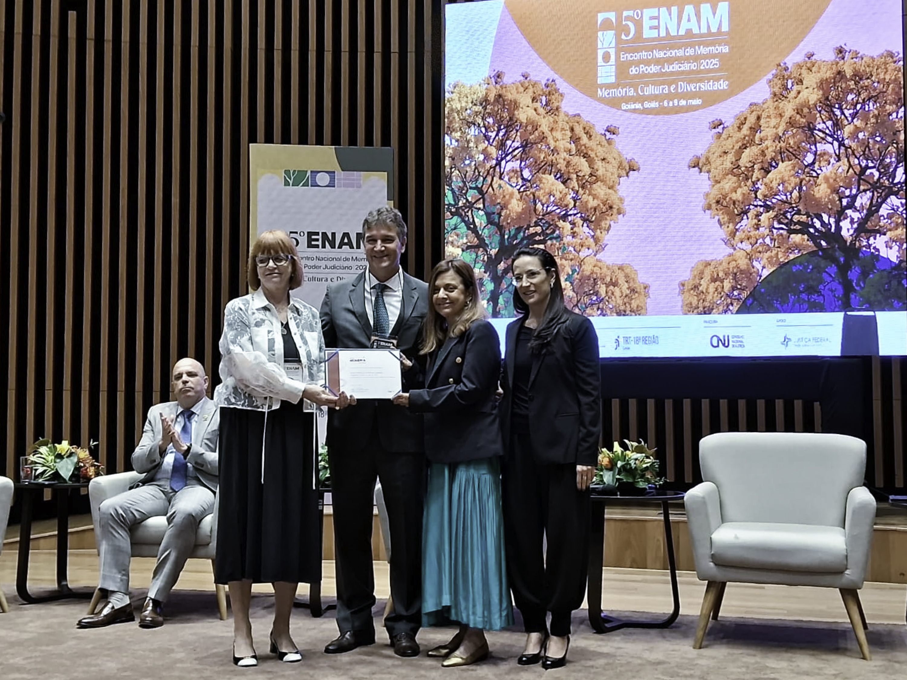 TRT-RS é homenageado no Prêmio CNJ Memória do Poder Judiciário pela recuperação de processos atingidos na enchente de 2024