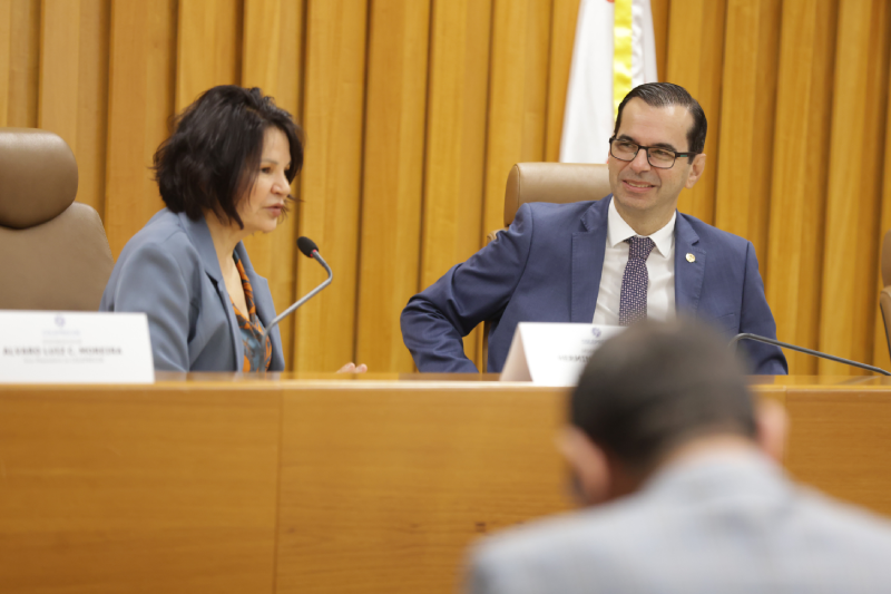 Ministro Alberto Balazeiro ao lado da presidente do Coleprecor, desembargadora Herminegilda Leite Machado, do TRT-13 (PB)