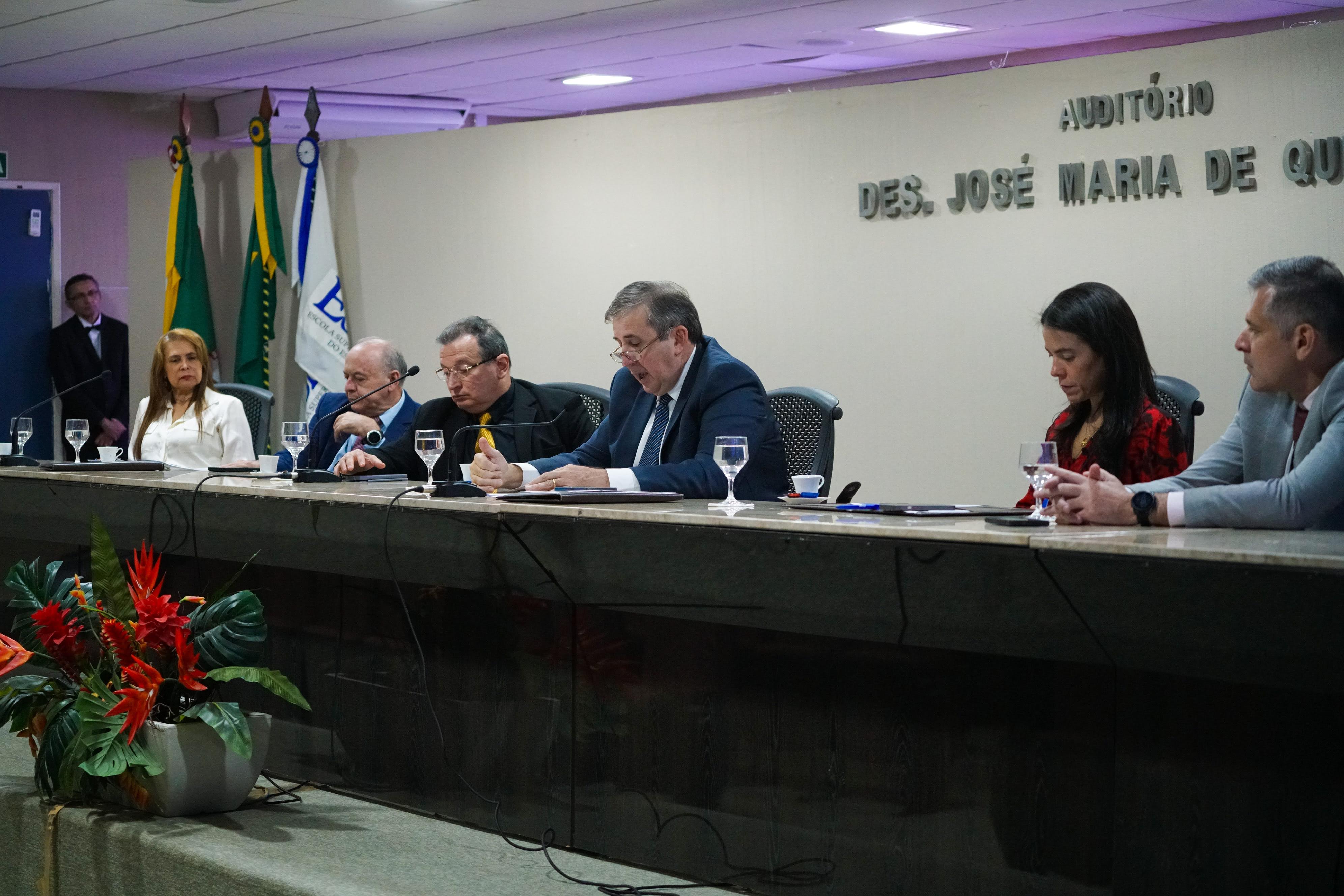 Ministros do TST e do TSE no palanque do TRT-7 (CE)