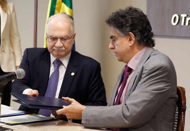 Ministros Edson Fachin e Vieira de Mello Filho