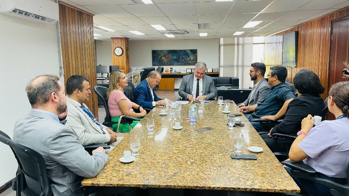 Por meio do projeto, os reeducandos e egressos do sistema prisional do Estado terão incentivo ao trabalho e à profissionalização em atividades e serviços auxiliares e de apoio que serão realizados nas unidades do TRT-13