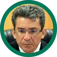 Desembargador Arnaldo Boson Paes