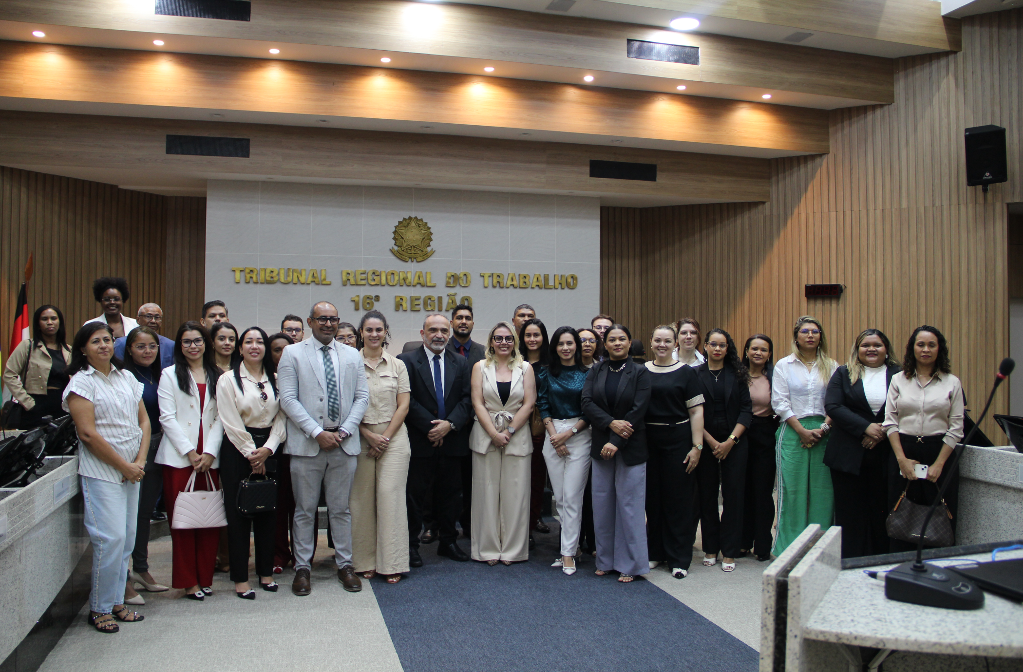 Relações interinstitucionais: TRT-16 recebe visita de 35 novos advogados