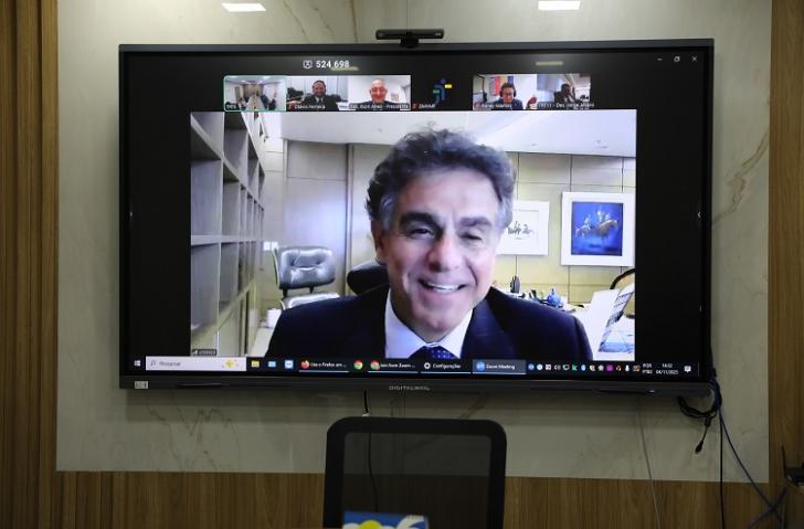 Foto da tela da reunião virtual com o presidente do TST e os presidentes dos TRTs da região Norte.