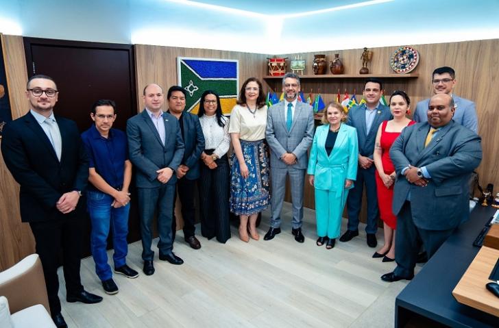 TRT-8 articula rede de apoio a trabalhadores em condições degradantes e imigrantes no Amapá