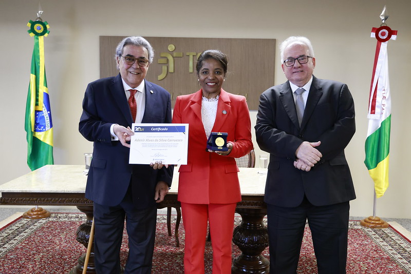 Presidentes dos TRTs recebem medalha comemorativa aos 20 anos do CSJT