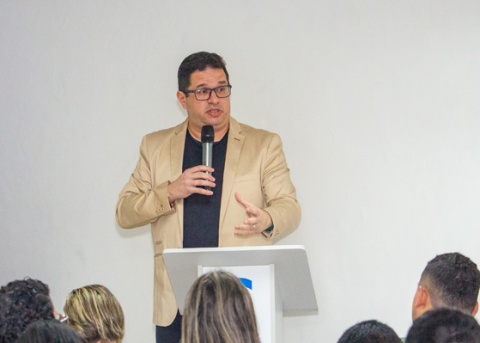 TRT-AL, TJ, TRE e Cesmac promovem palestra sobre Linguagem Simples para estudantes de Direito