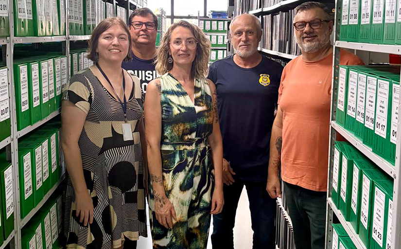 Polícia Científica visita TRT-SC para conhecer práticas de Gestão Documental e Memória