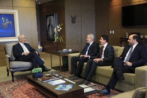 Presidente do CSJT se reúne com CEF e BB para renegociar porcentagem dos depósitos judiciais