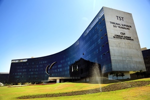 Relatório Geral da Justiça do Trabalho de 2015 mostra dados consolidados