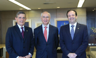 Ministro Ives se encontra com líder e vice-líder do Governo para tratar da PEC de regime fiscal