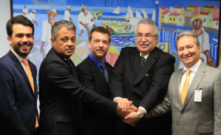 Vice-presidente anuncia acordo que afasta greve no setor de transporte aéreo