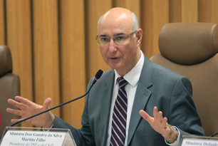 Presidente do TST e CSJT abre simpósio sobre transtornos mentais relacionados ao trabalho
