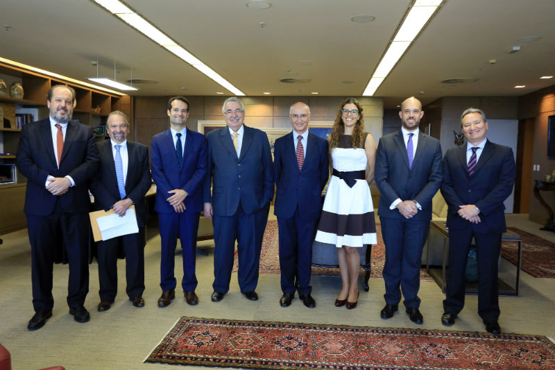 Presidente e vice-presidente do TST e CSJT recebem representantes do setor aéreo