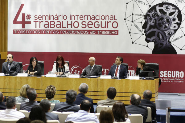 Assista à Conferência Magna do IV Seminário Internacional Trabalho Seguro