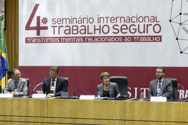 Juristas falam sobre dificuldades de definição da responsabilidade civil em doenças psicológicas