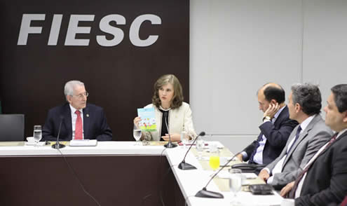 TRT-SC e Fiesc firmam acordo de estímulo à aprendizagem e contra o trabalho infantil