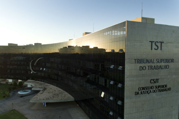 TST forma lista tríplice em 28 de maio para a escolha de novo ministro