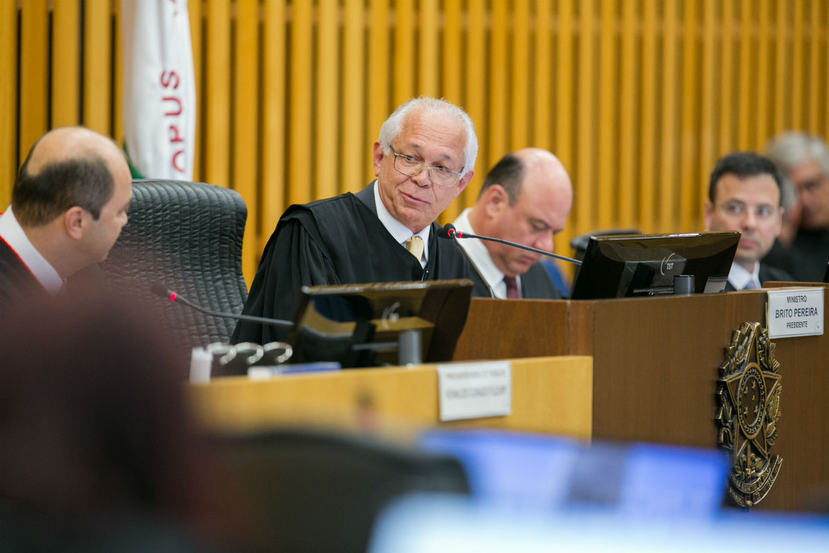 Ministro Brito Pereira abre semestre da Justiça do Trabalho com sessão no Órgão Especial