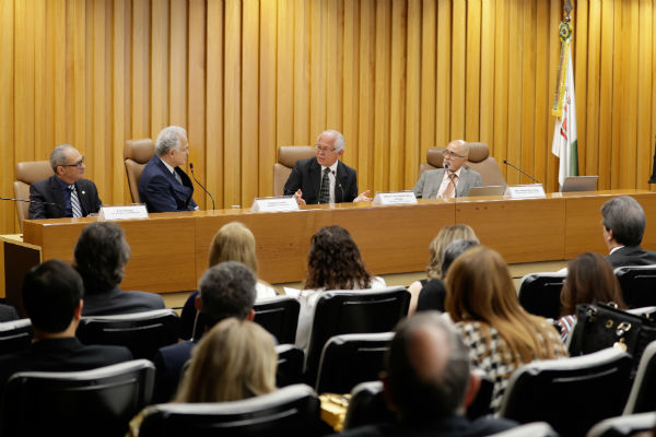 Assédio Moral: presidente do CSJT propõe ações educativas internas sobre o tema do Coleprecor