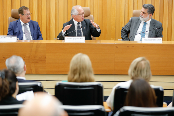 Presidente do CSJT participa da 3ª reunião ordinária do Coleprecor em Brasília