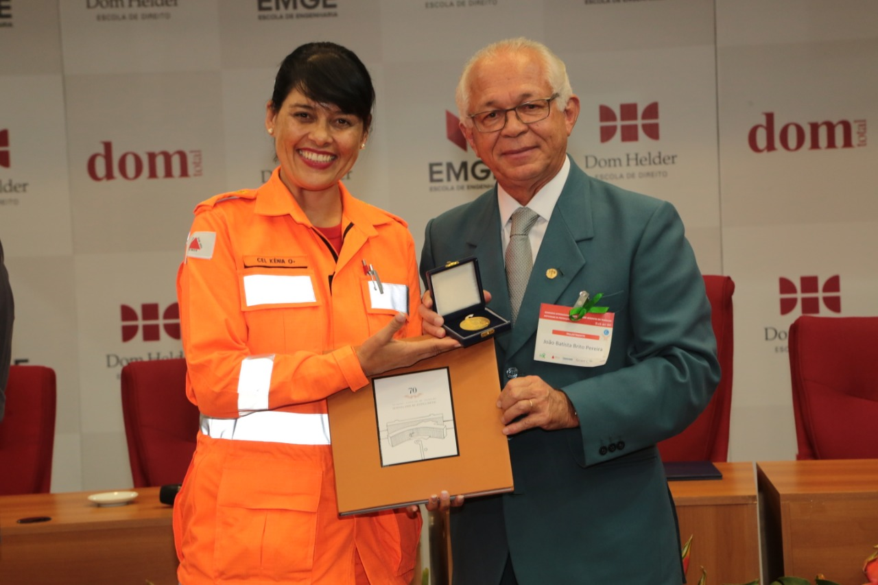Justiça do Trabalho homenageia bombeiros que atuaram em Brumadinho