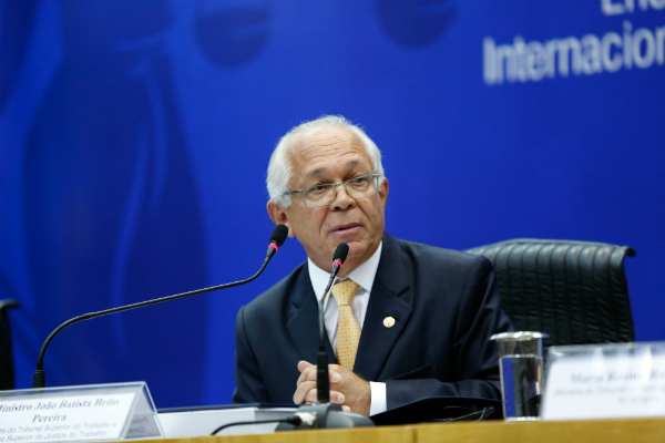 Experiências mundiais fortalecem a Justiça do Trabalho, afirma presidente do TST e do CSJT