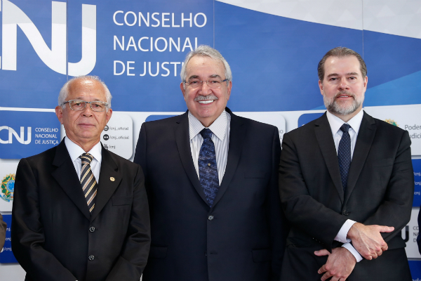 Ministro do TST Emmanoel Pereira toma posse como conselheiro do CNJ
