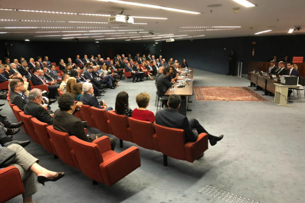 Justiça do Trabalho participa de audiência pública no STF sobre redução do expediente de tribunais