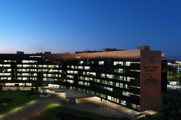 TST aprova adoção de identidade visual única da Justiça do Trabalho