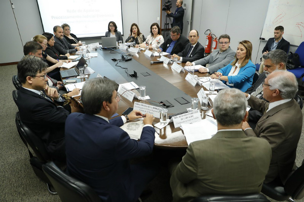 Grupo de trabalho para padronização da estrutura organizacional e de pessoal realiza reunião