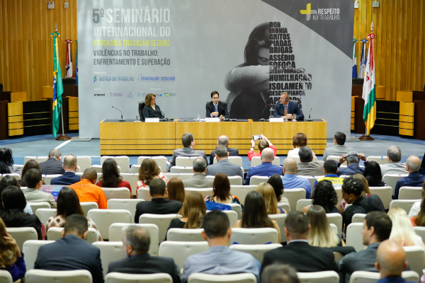 Especialistas consideram que violência no trabalho influencia drasticamente o bem-estar e a saúde